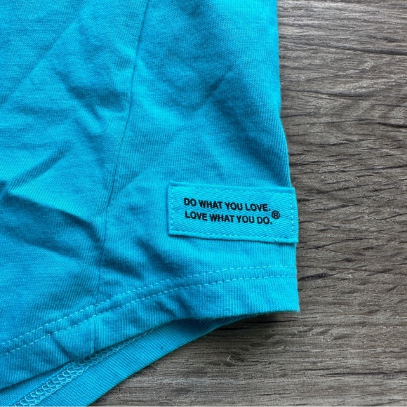 Life is Good Crusher Blue Beach Sea Shell Tank Top Curved Hem M - Picture 6 of 9